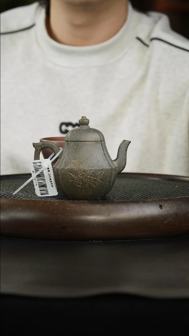 茶壶紫砂翡翠龙背青 思婷