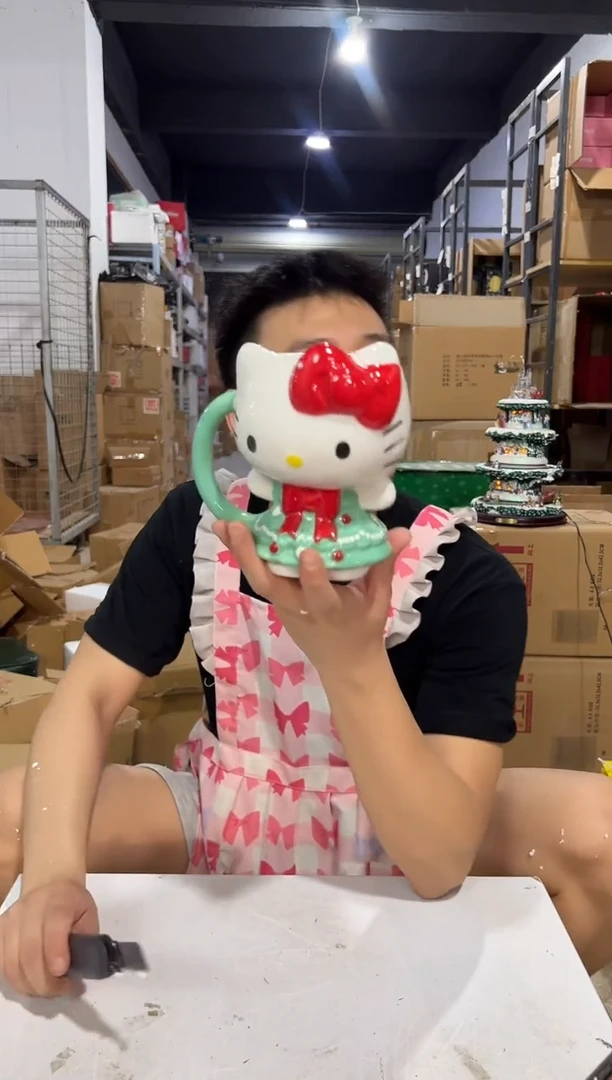 瓷片圣诞绿色裙子kt全身杯