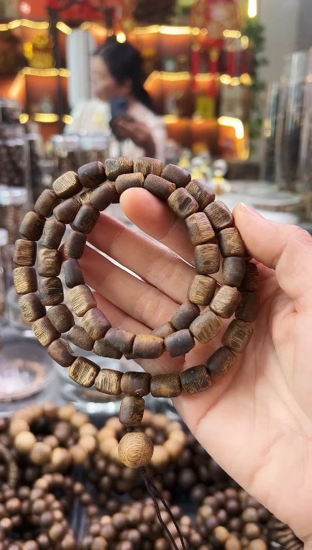 沉香手串棋楠乌身留疤手机链