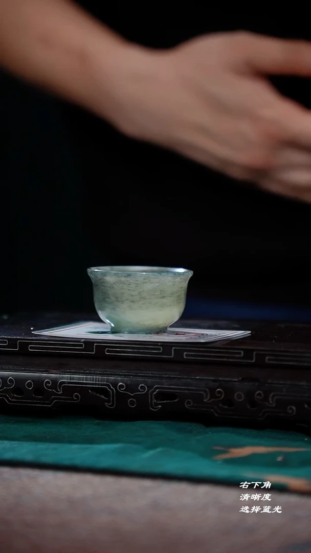 108-1点墨青花品茗杯+证书