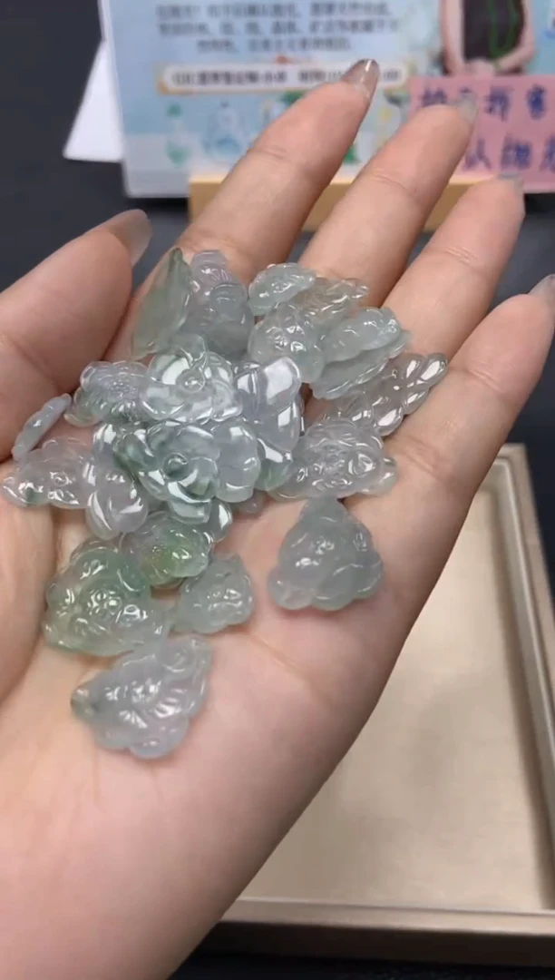 【闪购商品】翡翠颈饰未镶嵌天然翡翠A货23多样性发一