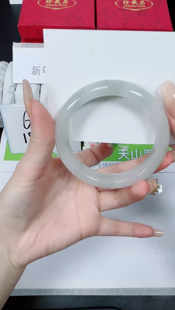 【闪购商品】石英质玉手镯未镶嵌K230-58.1