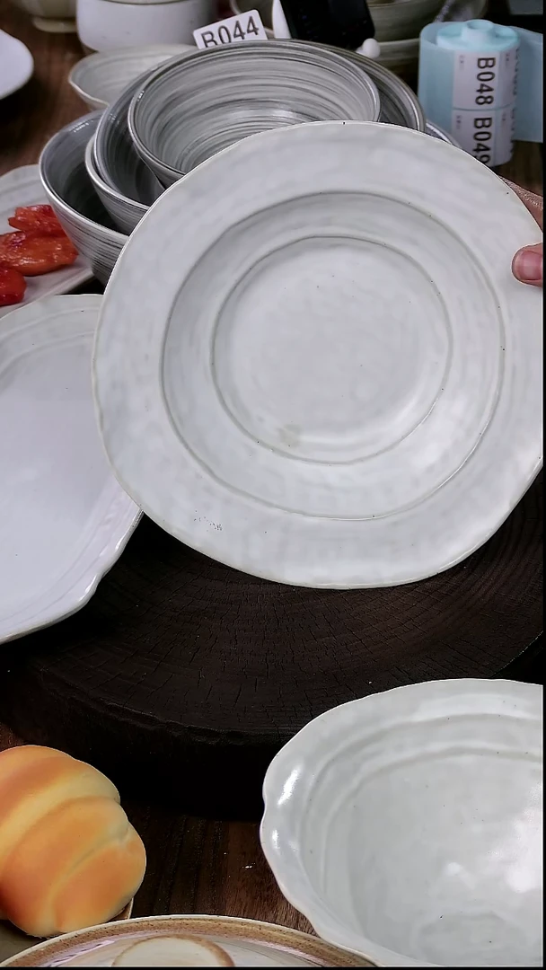 瓷8.5"手工团圆异形汤盘