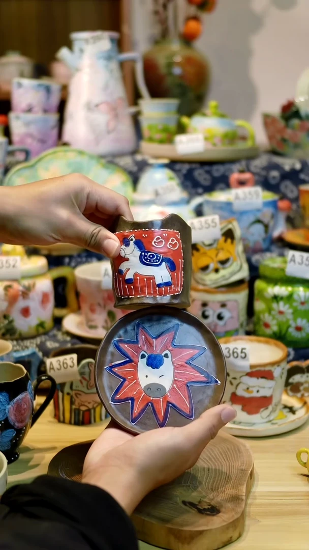 瓷片设计师款手绘釉下五彩陶瓷 画片随机