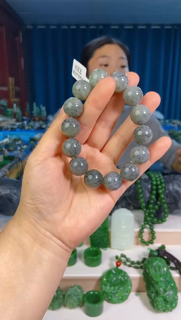 和田玉未镶嵌挂件1