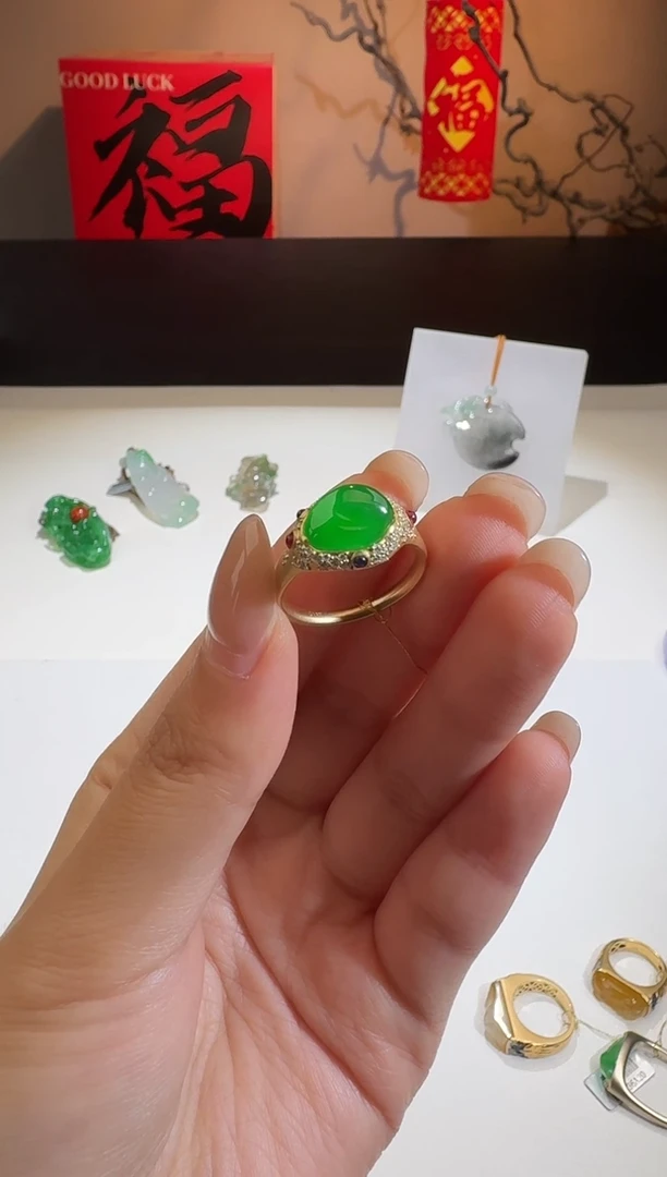 【闪购商品】翡翠戒指18K金镶嵌【鑫鑫】