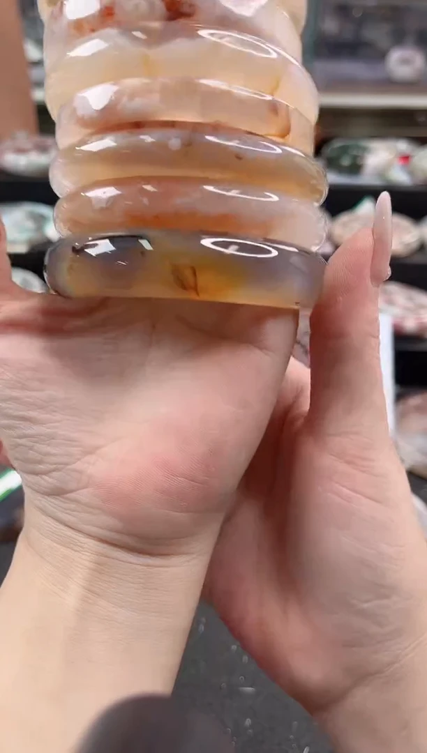 未镶嵌手镯石英质玉尘*丷圈口（赠品镯心）