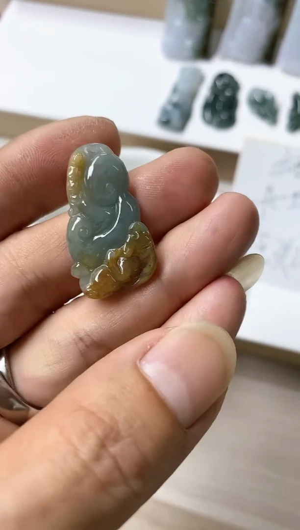 颈饰未镶嵌翡翠啊*11天然缅甸翡翠A货