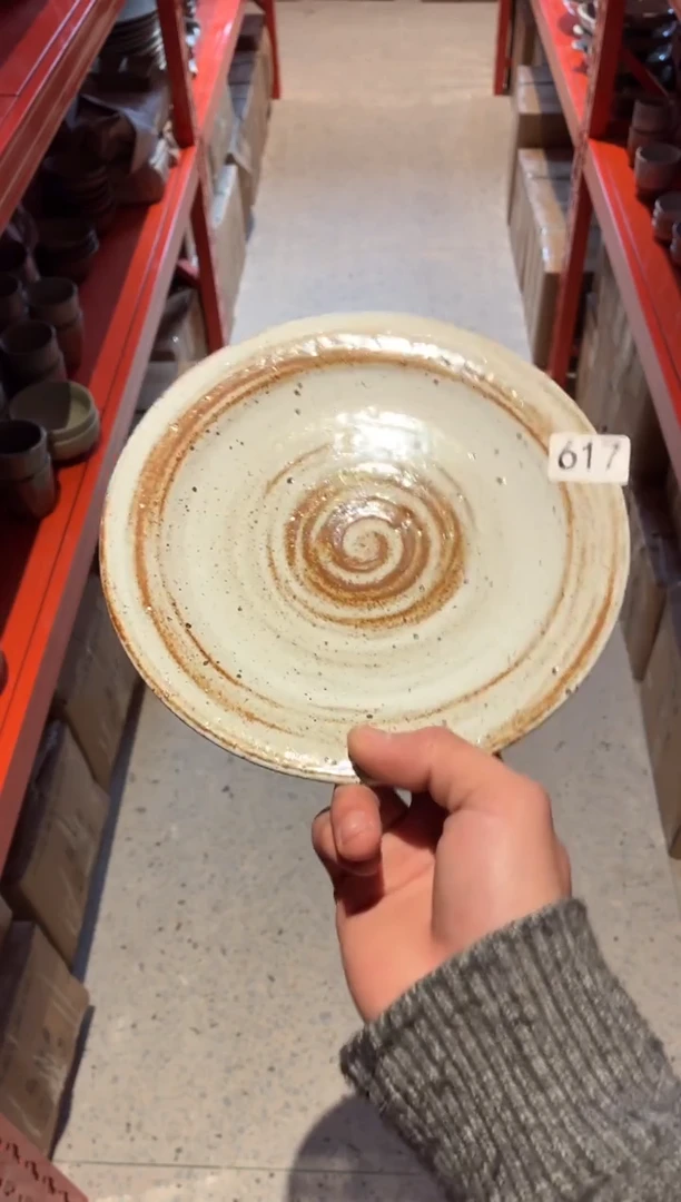 瓷片朵*宝617白麻点平沿盘1个