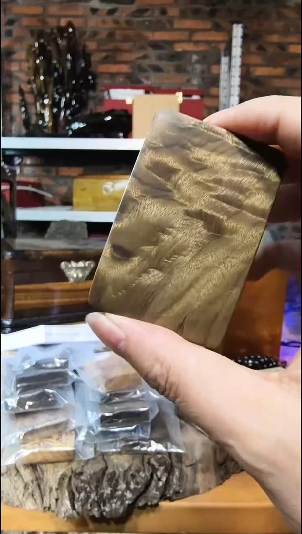 金丝楠无事牌手把件