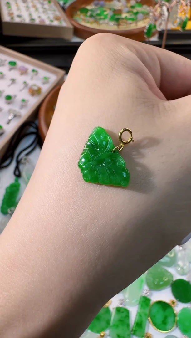 翡翠18K金镶嵌吊坠(不含链)天然缅甸A货翡翠