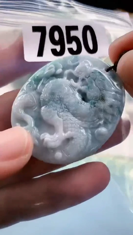 【闪购商品】翡翠挂件未镶嵌天然翡翠吊坠挂件