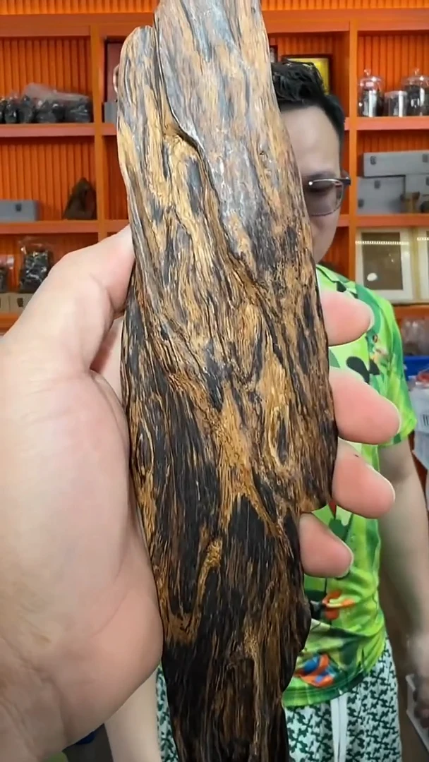 沉香吊坠321号65g多样性发一