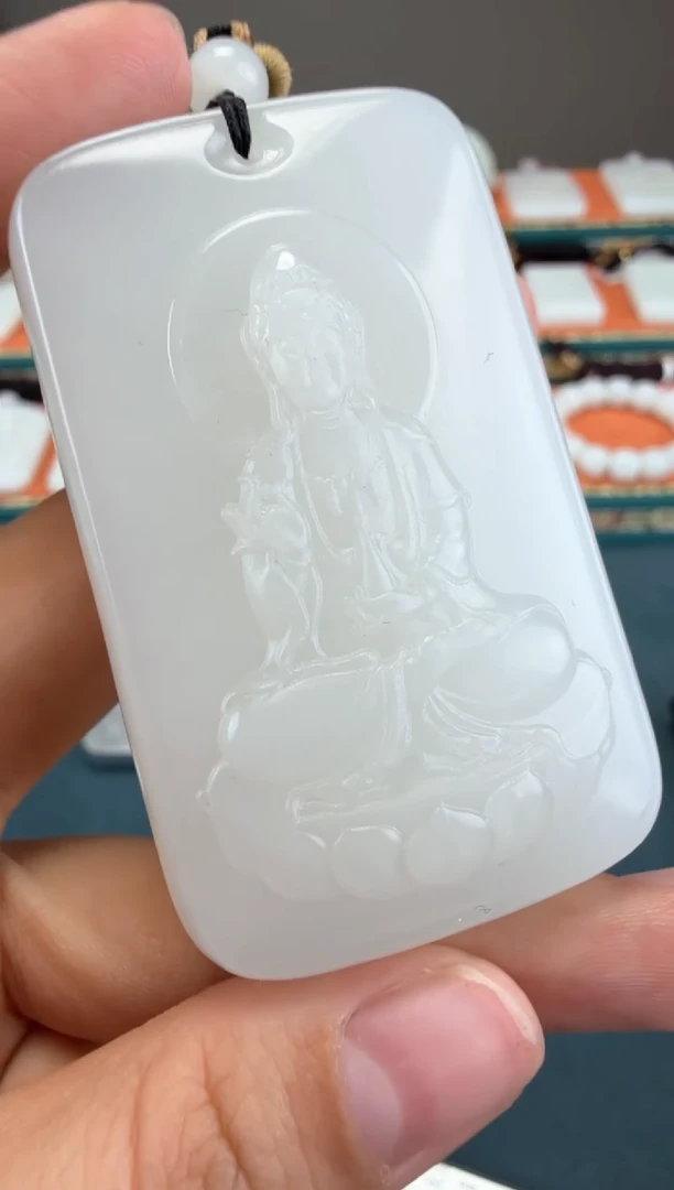颈饰未镶嵌和田玉1