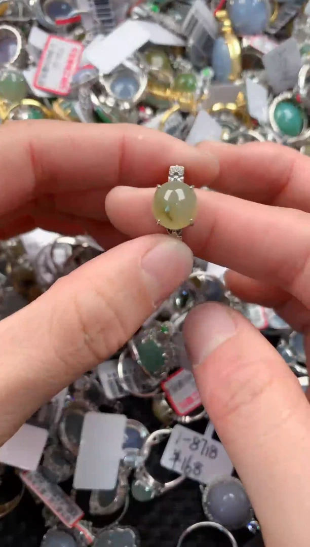 银S925镶嵌戒指翡翠888    10