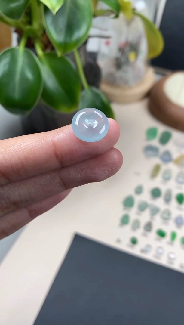 【闪购商品】翡翠颈饰未镶嵌翡翠冰胶平安扣