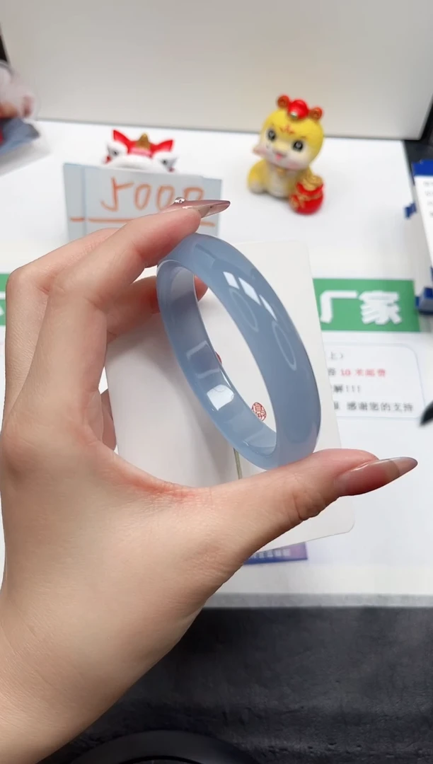 【闪购商品】石英质玉手镯未镶嵌48-62.7