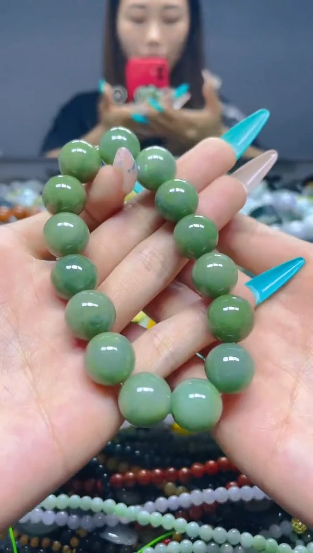 颈饰未镶嵌翡翠13MM/K/翡翠A货，一件也是批发价