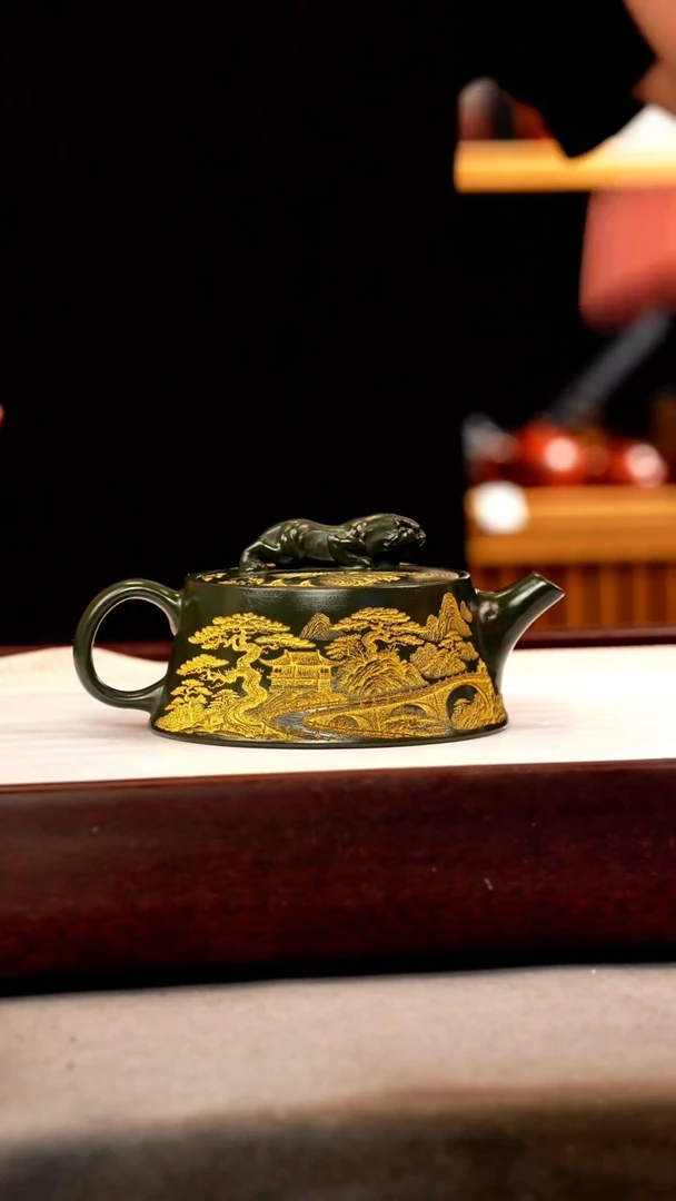 茶壶紫砂绿泥 虎钮柱础 观山 描金