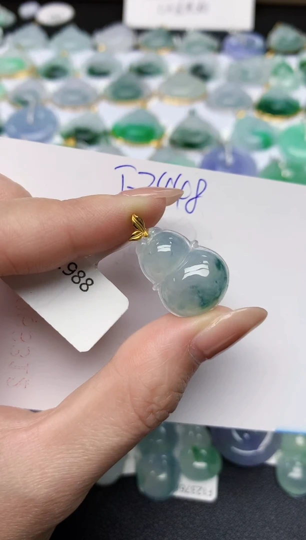 颈饰18K金镶嵌翡翠天然缅甸A货翡翠百元以上9元证书费自理