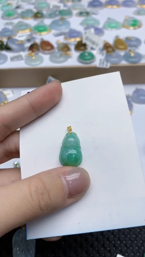 【闪购商品】翡翠颈饰18K金镶嵌天然翡翠A货