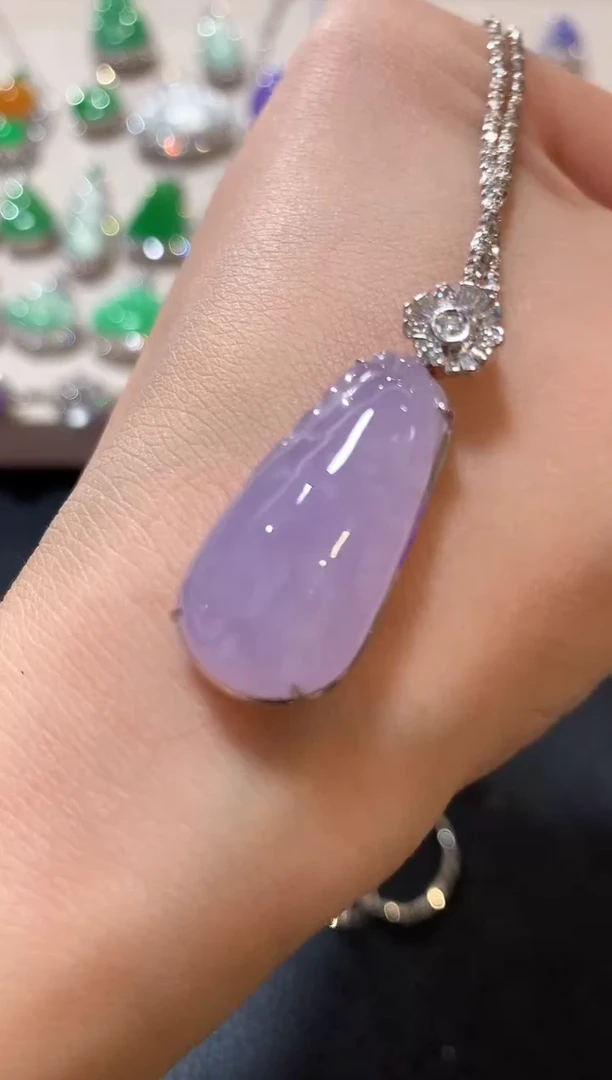 吊坠(不含链)18K金镶嵌翡翠z87    紫色有色差