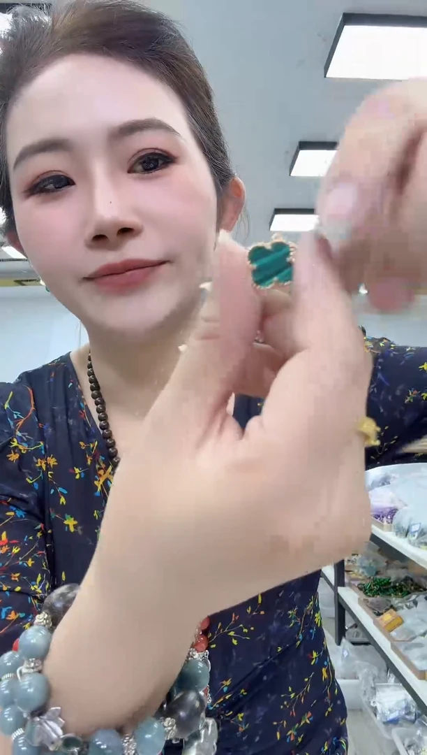 孔雀石合金颈饰1187孔雀石四叶项链