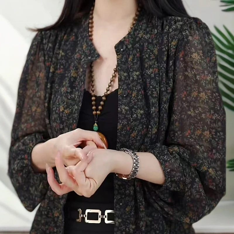 2025百搭时尚小碎花减龄s3洋气遮肉瘦气质质感设计宽松设计感897