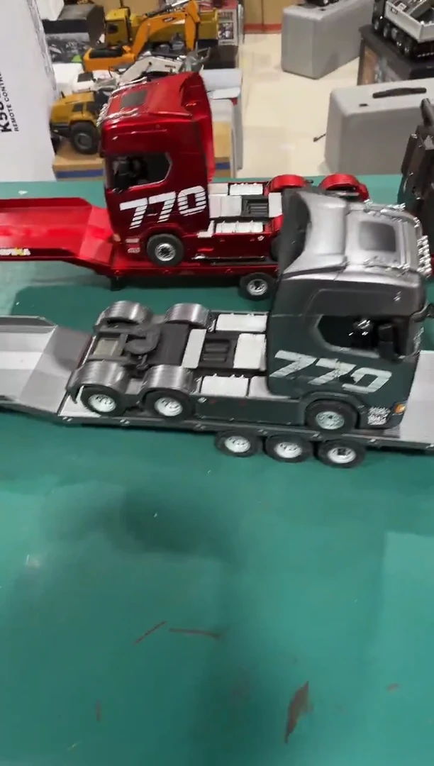 非全新斯堪尼亚770拖头+拖挂 灰色套装