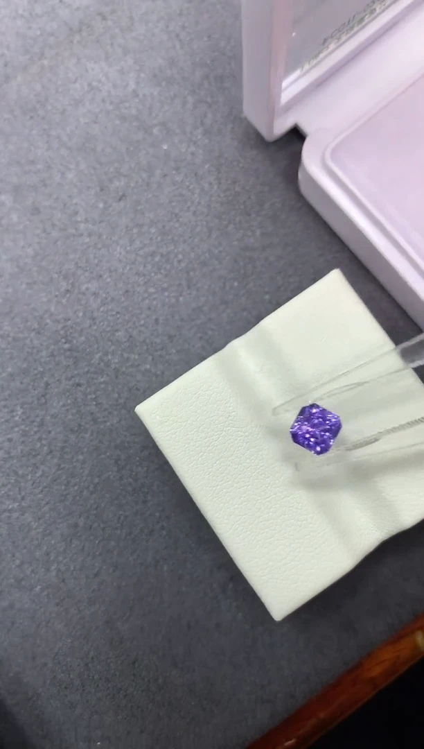 裸石蓝宝石1.08ct 卡CGTL52603