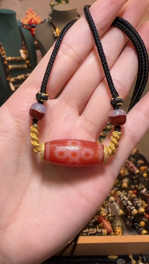 【闪购商品】玛瑙吊坠18K金镶嵌吊坠