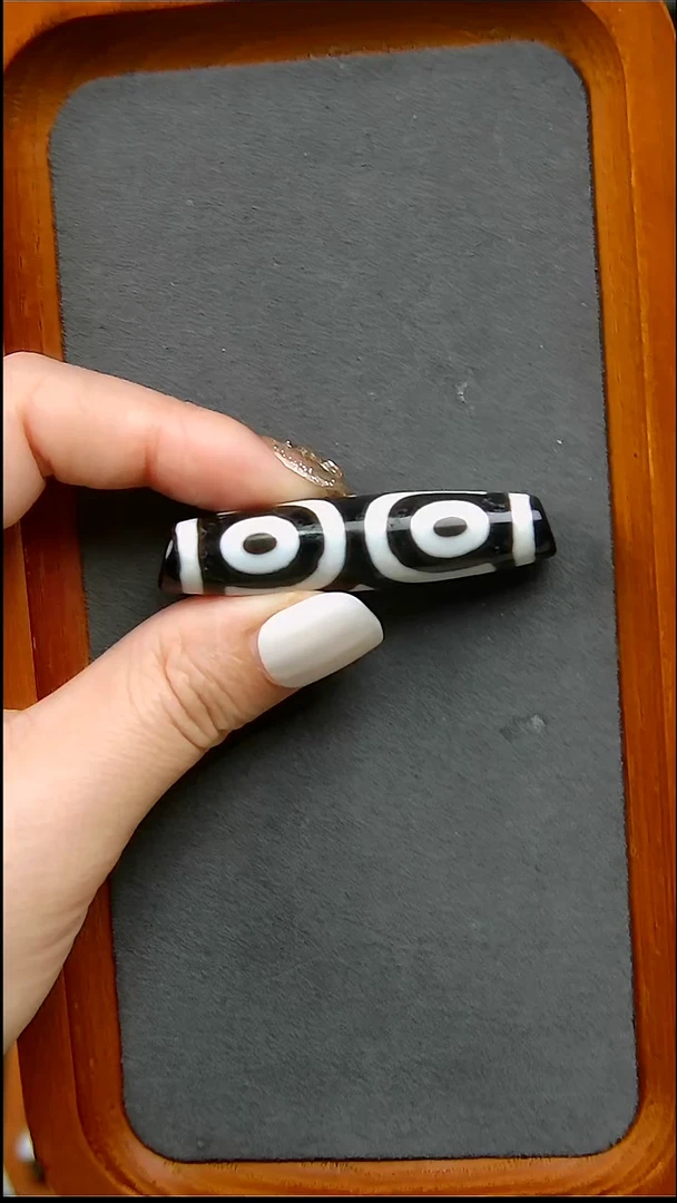 【闪购商品】玛瑙/玉髓珠宝半成品未镶嵌行运三眼12*53