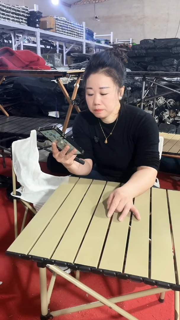 铁50桌子+4把靠背