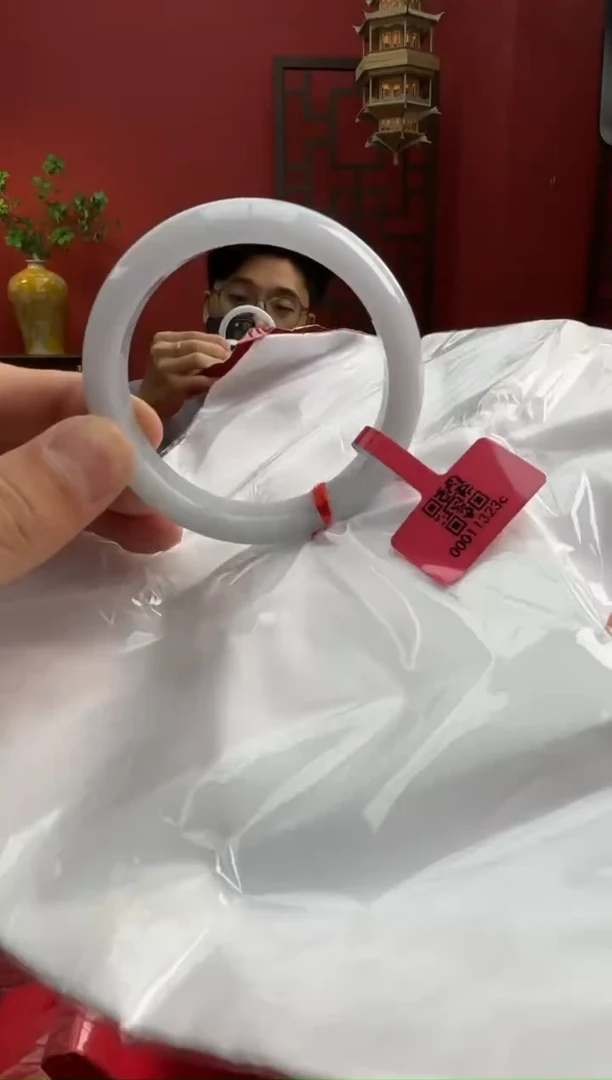 未镶嵌手镯翡翠翡翠手镯2