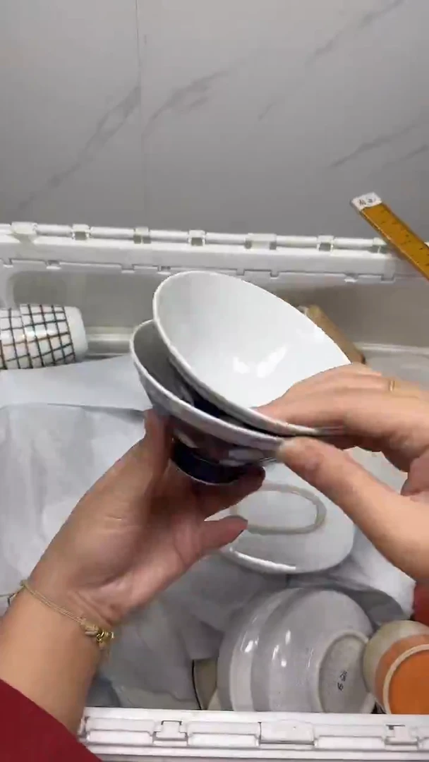 【闪购商品】081回流瓷器默认微瑕，18.8包邮