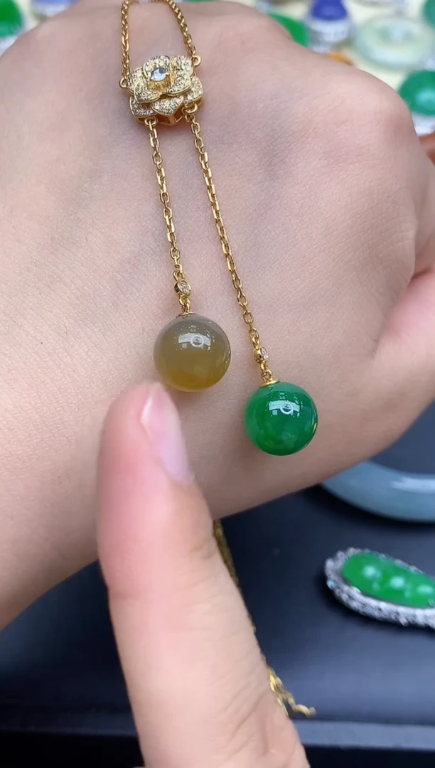 颈饰18K金镶嵌翡翠705-中国好珍宝