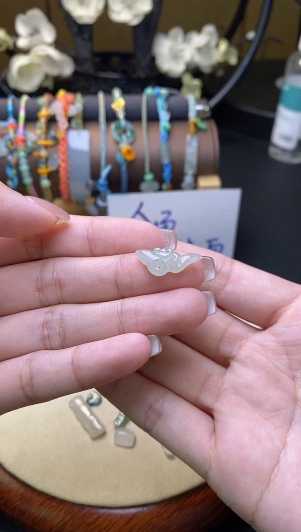 颈饰未镶嵌翡翠古*?净货14807