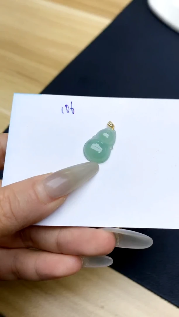 【闪购商品】翡翠颈饰18K金镶嵌天然A货翡翠