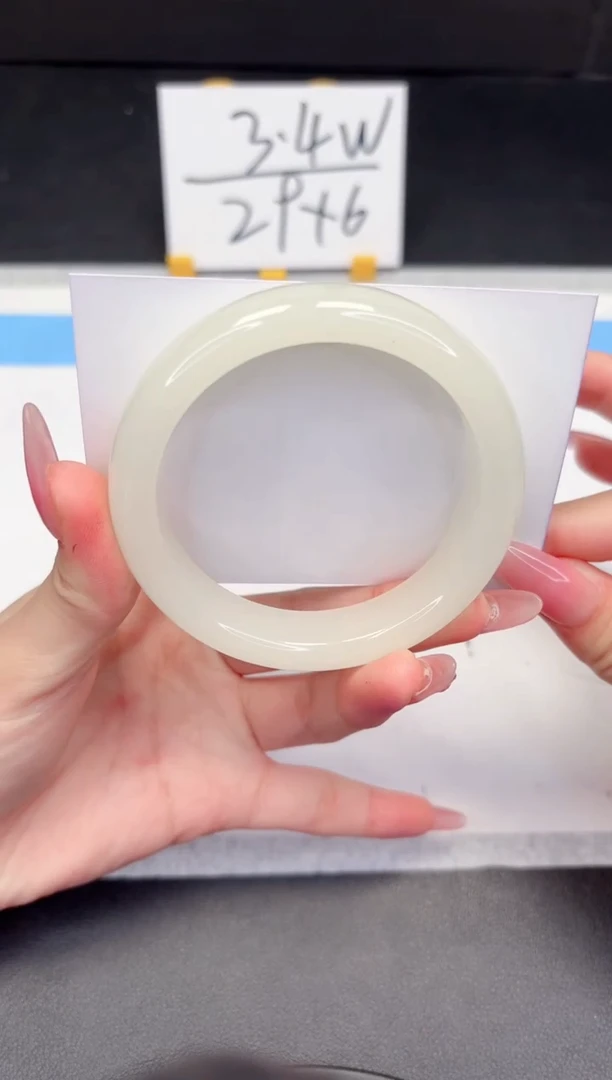 【闪购商品】石英质玉手镯未镶嵌477-57.8