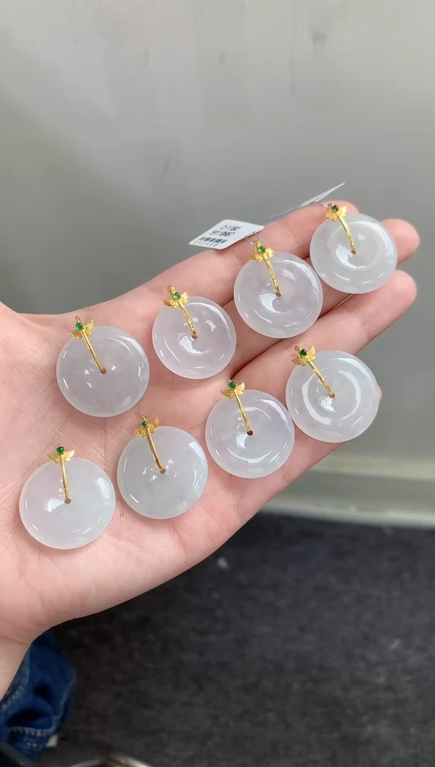 颈饰18K金镶嵌翡翠34多样性发货其一