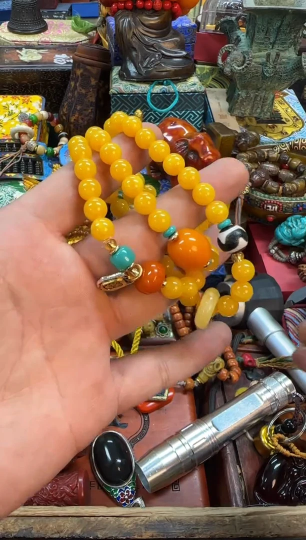 【闪购商品】蜜蜡裸石未镶嵌推荐好物如图所示