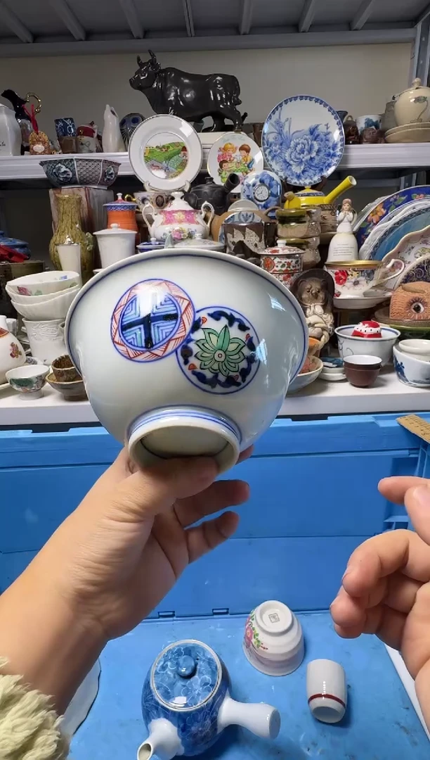 中古瓷器，默认微瑕-065，有底款，纯手绘的
