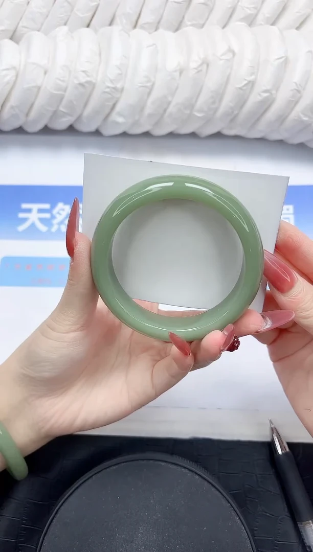 石英质玉手镯未镶嵌58-60