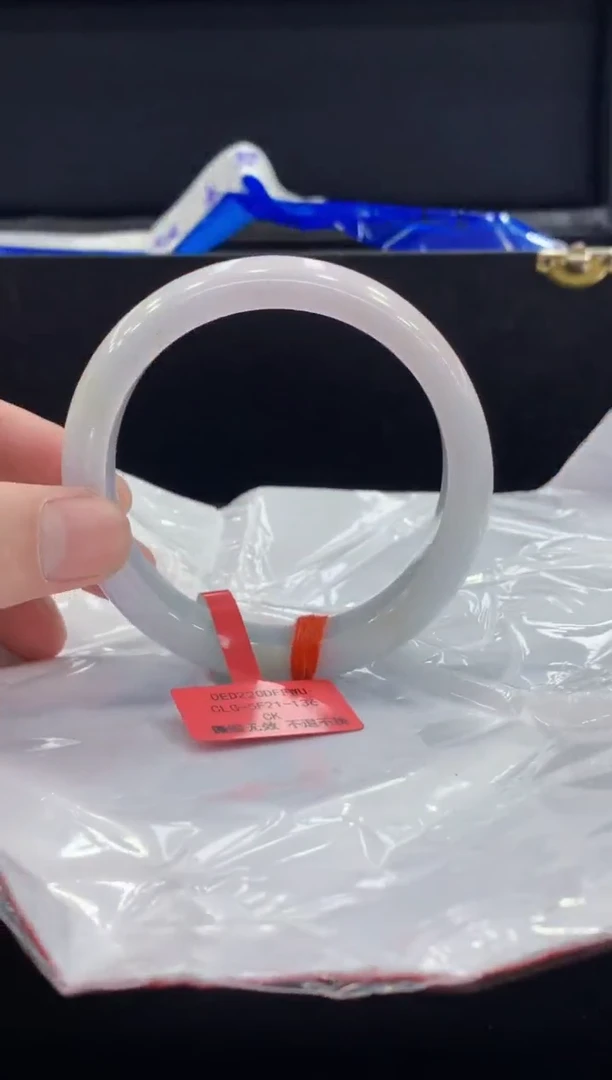 未镶嵌手镯翡翠翡翠手镯