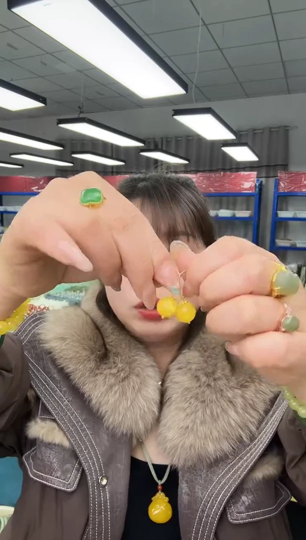 蜜蜡颈饰未镶嵌耳钩