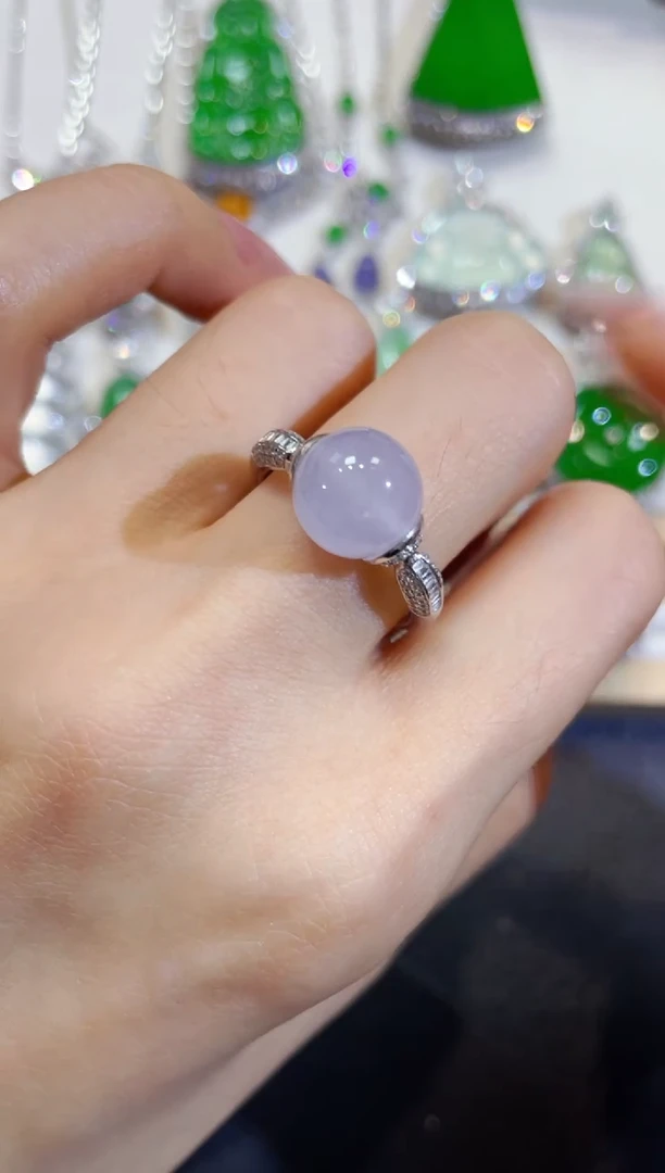 颈饰18K金镶嵌翡翠团购19