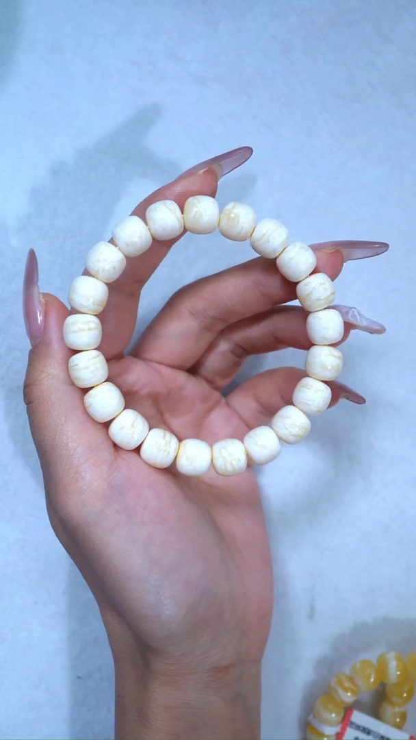 【闪购商品】蜜蜡手链未镶嵌典藏级10mm漆瓷白虎皮纹千层雪