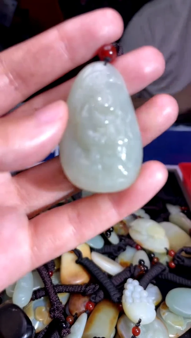 和田玉未镶嵌挂件1