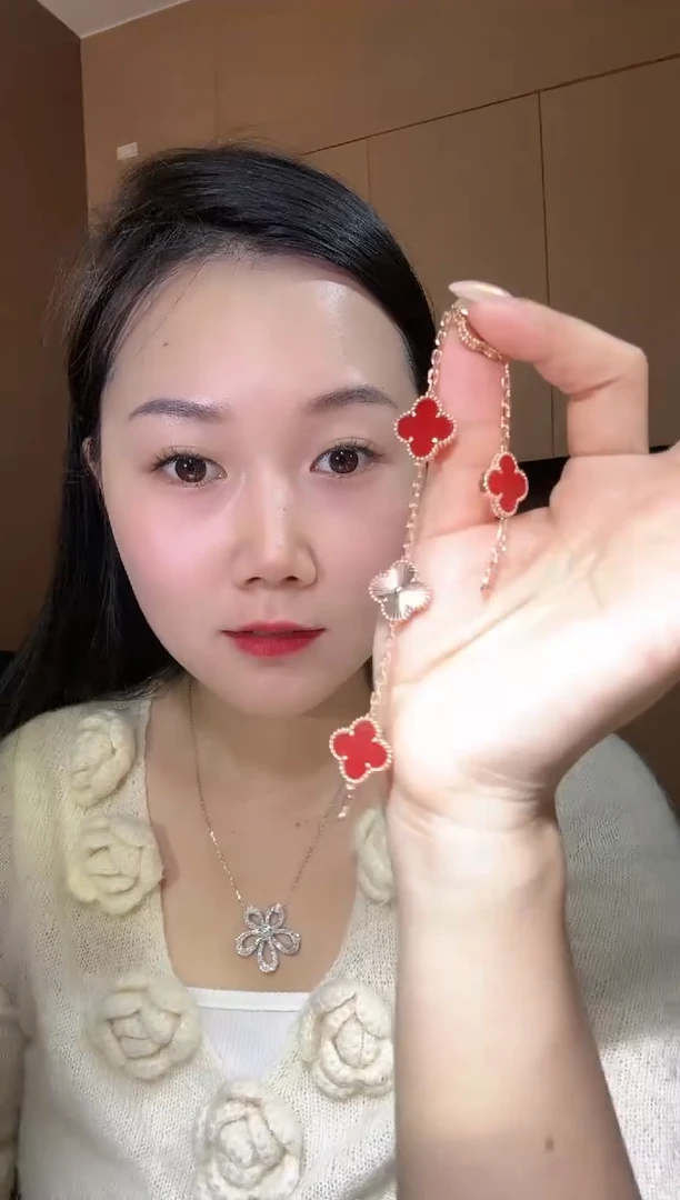 【闪购商品】玛瑙/玉髓手链18K金镶嵌红花镭射手链GHJ