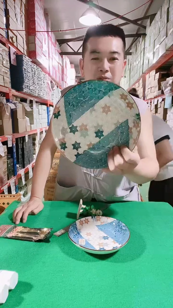 瓷片碗碟好物一件不留@@1